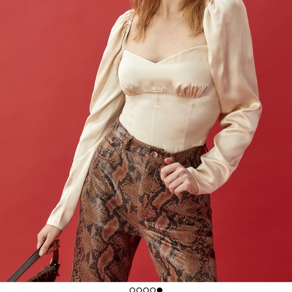 NWOT Reformation Roe Silk Top in Ivory/Almond/Champagne Sz 6 - Picture 2 of 8